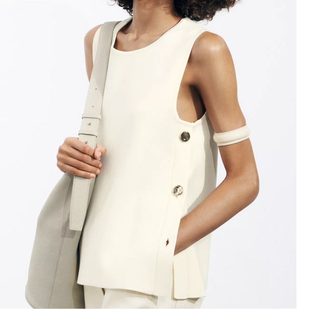 Zara Cream‎ Sleeveless Vest Size Small